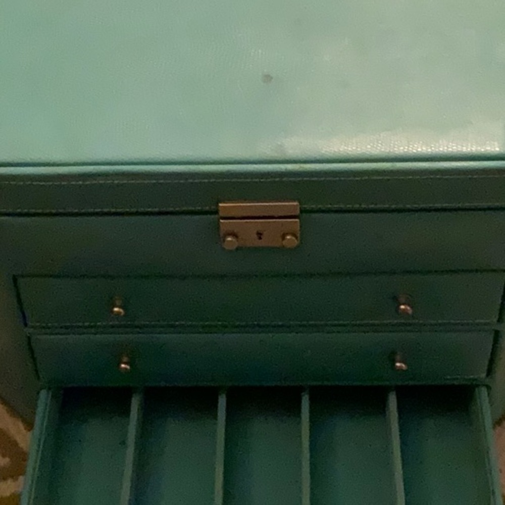 jewelry box